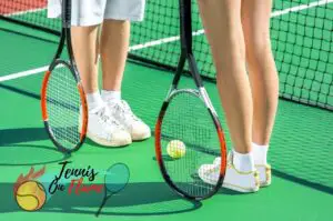 Do tennis rackets come in different sizes?